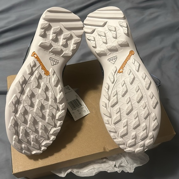 NIB Adidas TERREX SWIFT R2 GTX hiking shoe - Picture 4 of 8